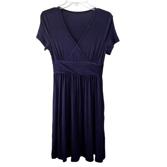 Navy Blue Knit Dress size M Pockets Stretchy Short Sleeve Flowy V Neck - Picture 1 of 4